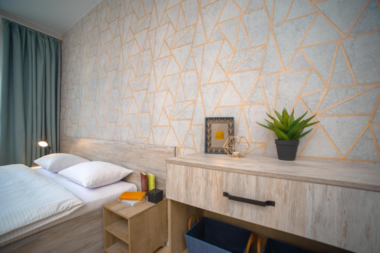 3 Bedroom, 2 Bathroom Apartment Near Forum Lviv Extérieur photo