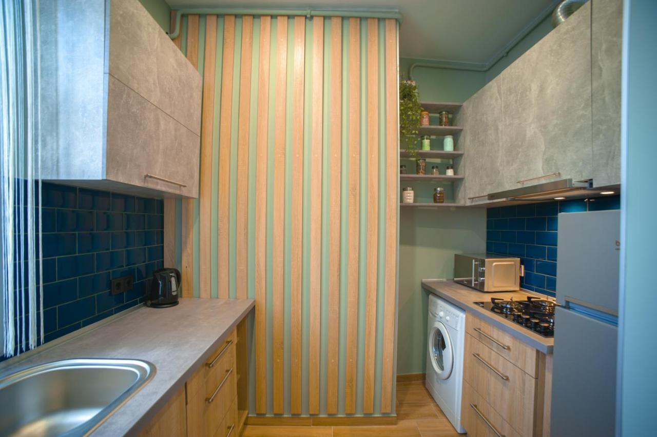 3 Bedroom, 2 Bathroom Apartment Near Forum Lviv Extérieur photo