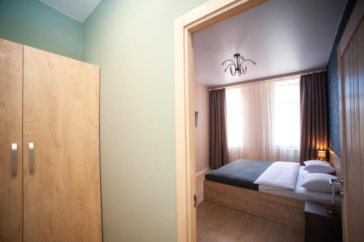 3 Bedroom, 2 Bathroom Apartment Near Forum Lviv Extérieur photo