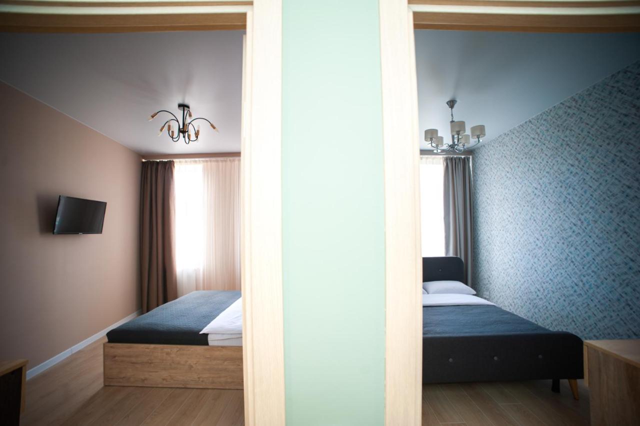 3 Bedroom, 2 Bathroom Apartment Near Forum Lviv Extérieur photo
